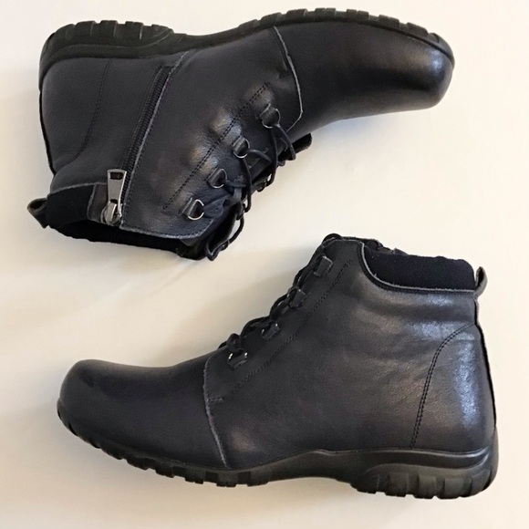 Propet 9 Delaney Womens Ankle Boots Navy Blue Leather Comfort Shoes Side Zippers - Picture 9 of 11
